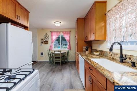 10021 SE Harold Street Portland OR 97266