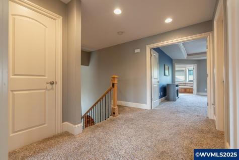 2757 Islander Avenue NW Salem OR 97304