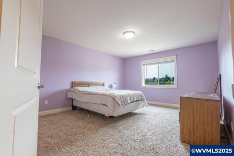 2757 Islander Avenue NW Salem OR 97304