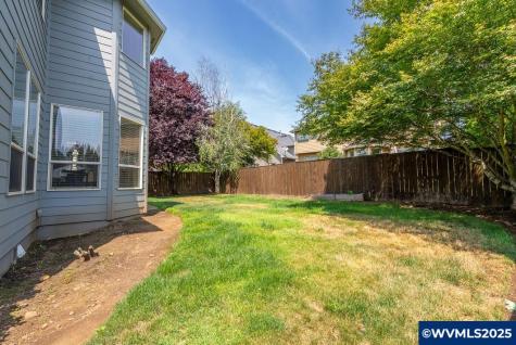 2757 Islander Avenue NW Salem OR 97304