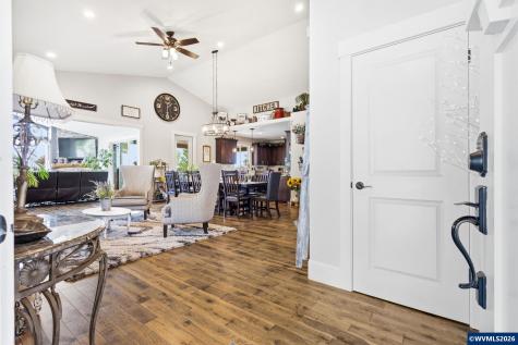 9503 West Stayton Road SE Aumsville OR 97325