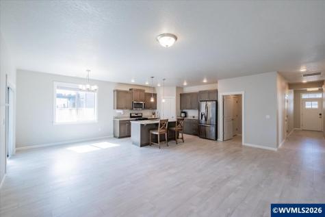 1531 SE Barberry Avenue Dallas OR 97338