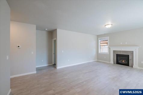 1531 SE Barberry Avenue Dallas OR 97338