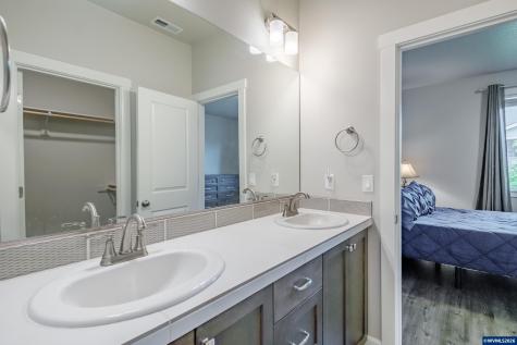 1531 SE Barberry Avenue Dallas OR 97338
