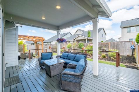 1531 SE Barberry Avenue Dallas OR 97338