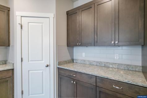 1531 SE Barberry Avenue Dallas OR 97338