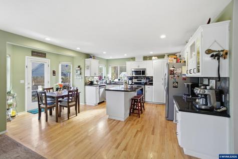 2033 West Park Court NW Salem OR 97304
