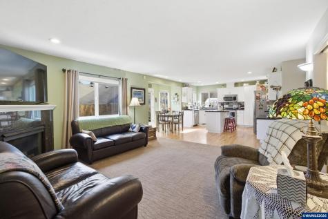 2033 West Park Court NW Salem OR 97304