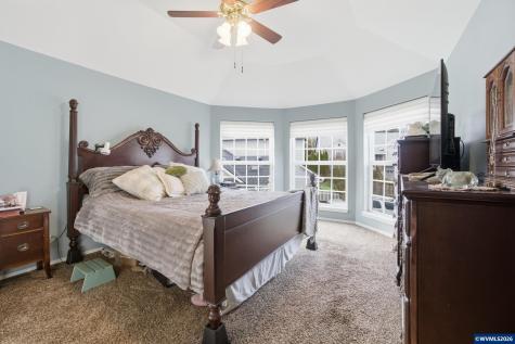 2033 West Park Court NW Salem OR 97304