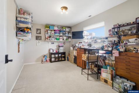 2033 West Park Court NW Salem OR 97304