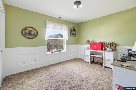 2033 West Park Court NW Salem OR 97304