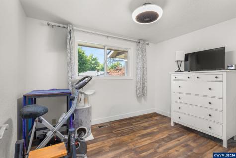 1385 River Bend Road NW Salem OR 97304