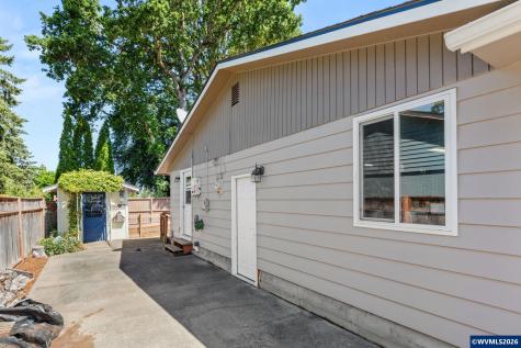 1385 River Bend Road NW Salem OR 97304