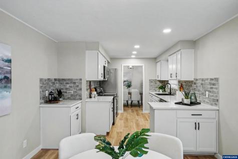 4371 Esther Avenue SE Salem OR 97302