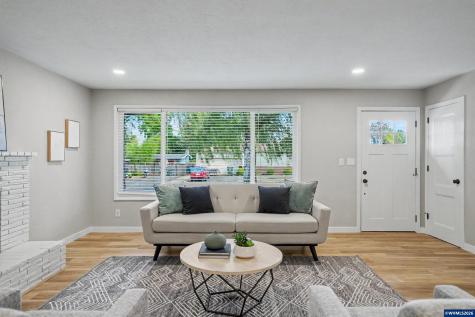 4371 Esther Avenue SE Salem OR 97302