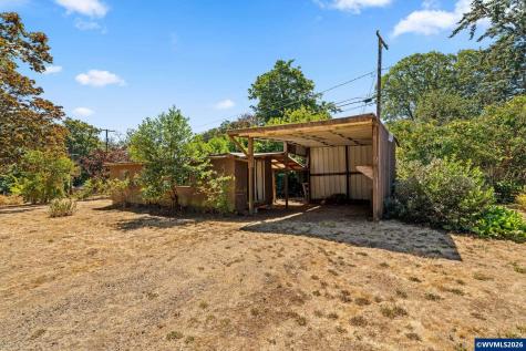 136 E Hillcrest Drive Eugene OR 97404