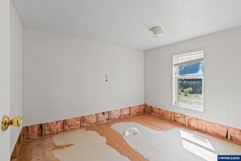 136 E Hillcrest Drive Eugene OR 97404