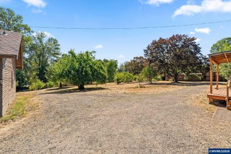 136 E Hillcrest Drive Eugene OR 97404
