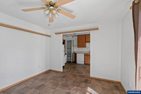 136 E Hillcrest Drive Eugene OR 97404