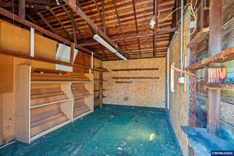 136 E Hillcrest Drive Eugene OR 97404