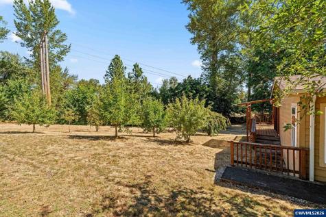 136 E Hillcrest Drive Eugene OR 97404