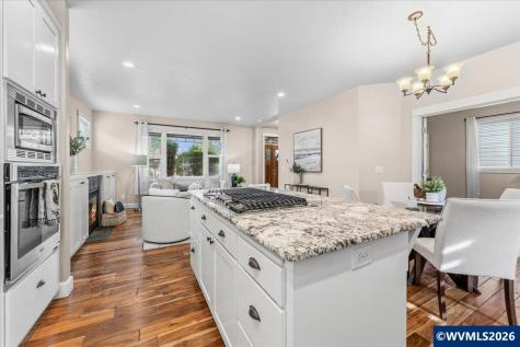 1700 Webb Lake Drive NE Silverton OR 97381