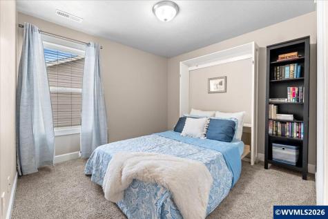 1700 Webb Lake Drive NE Silverton OR 97381