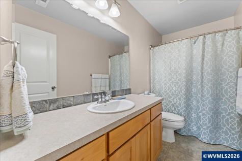 1700 Webb Lake Drive NE Silverton OR 97381