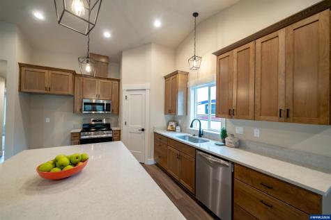 950 6th Street Lyons OR 97358