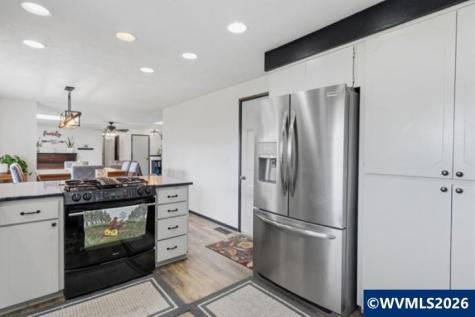 1416 N Evergreen Avenue Stayton OR 97383