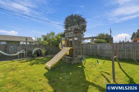 1416 N Evergreen Avenue Stayton OR 97383