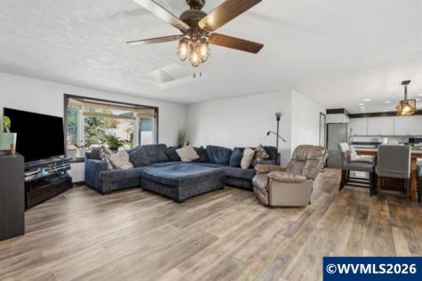1416 N Evergreen Avenue Stayton OR 97383