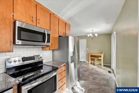 708 28th Avenue SE Albany OR 97322