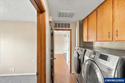 708 28th Avenue SE Albany OR 97322