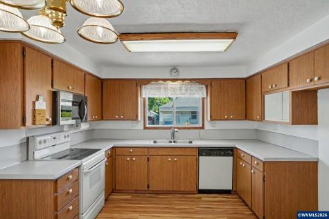80 Berry Street Lebanon OR 97355