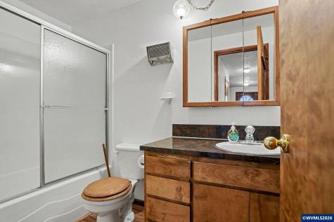 80 Berry Street Lebanon OR 97355