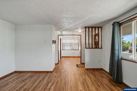 80 Berry Street Lebanon OR 97355