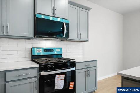 216 NW Newcastle Street Dallas OR 97338