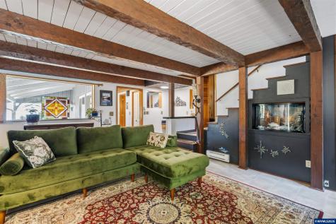 1995 N Bayview Road Waldport OR 97394