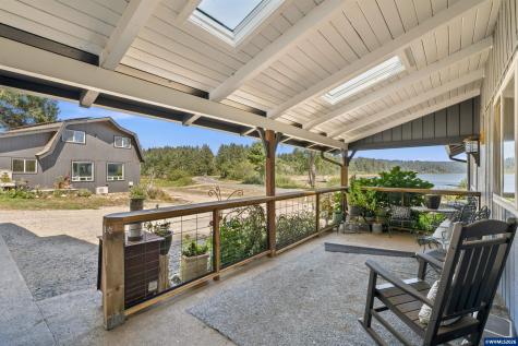 1995 N Bayview Road Waldport OR 97394