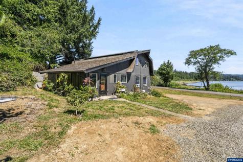 1995 N Bayview Road Waldport OR 97394