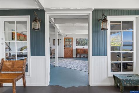 1995 N Bayview Road Waldport OR 97394