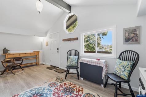 1995 N Bayview Road Waldport OR 97394