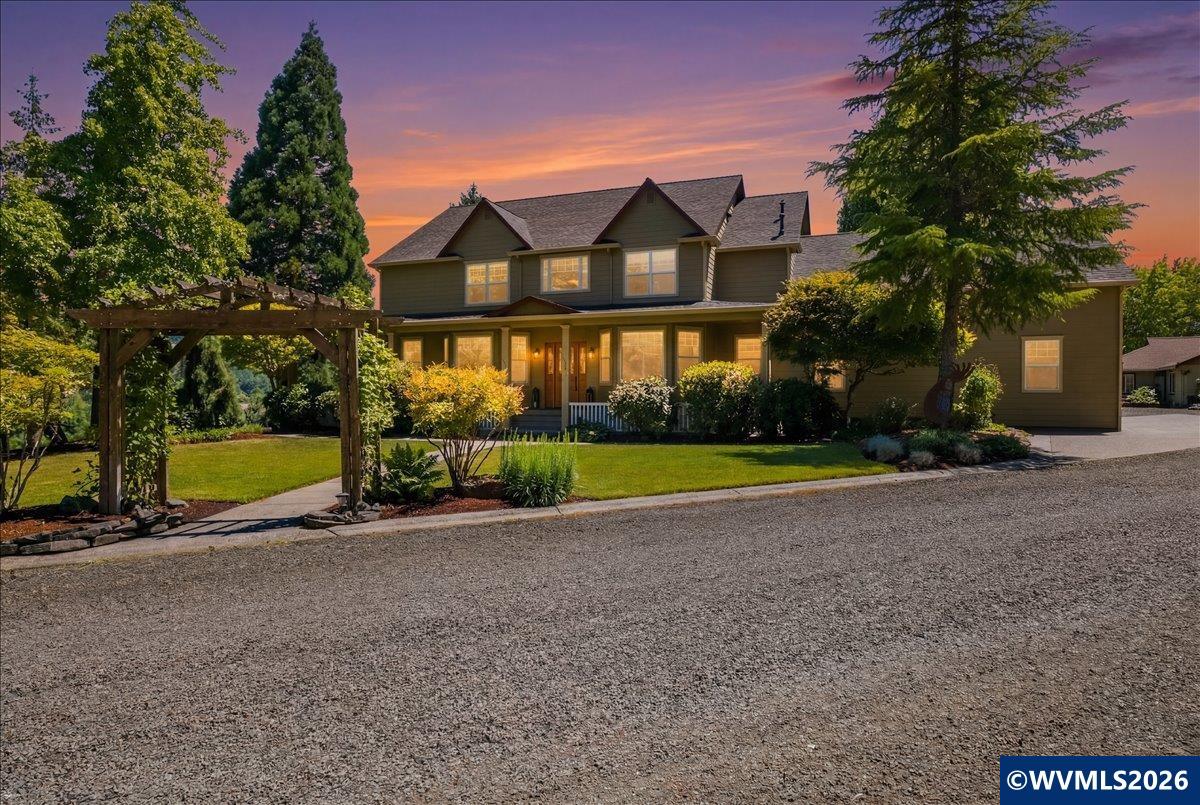 106 Green Valley Road Oakland OR 97462