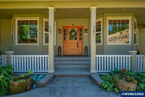 106 Green Valley Road Oakland OR 97462