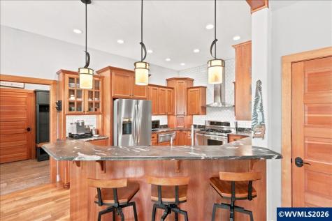 106 Green Valley Road Oakland OR 97462