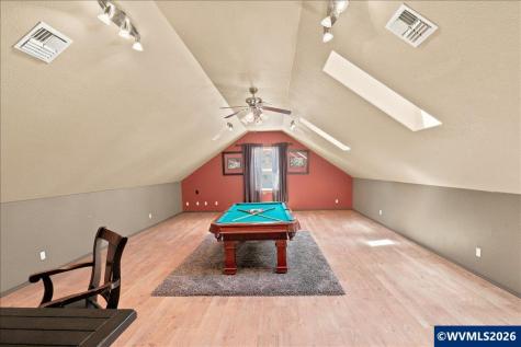106 Green Valley Road Oakland OR 97462