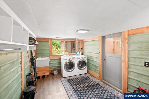 106 Green Valley Road Oakland OR 97462