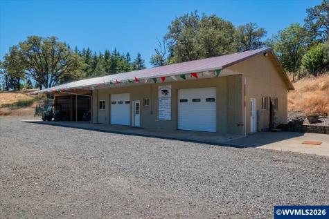 106 Green Valley Road Oakland OR 97462