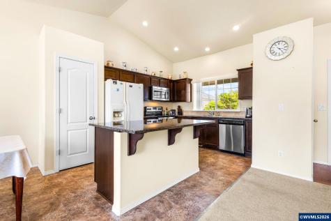 3090 Reed Avenue Woodburn OR 97071